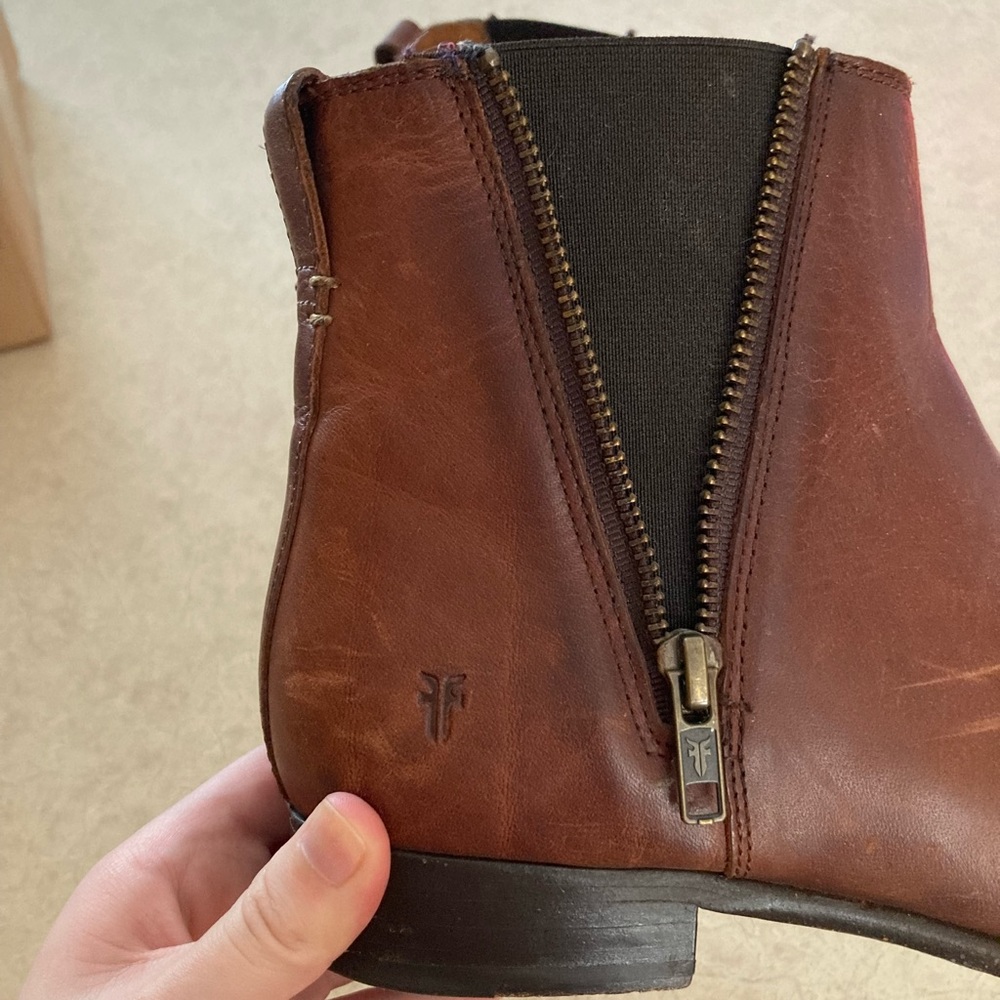 Frye Zip Chelsea boots size 9